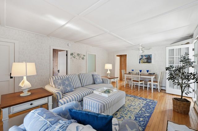 21 Nearmeadows Road, West Yarmouth, MA 02673