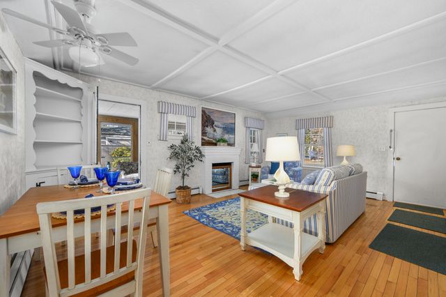 21 Nearmeadows Road, West Yarmouth, MA 02673