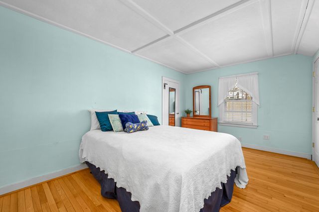 21 Nearmeadows Road, West Yarmouth, MA 02673