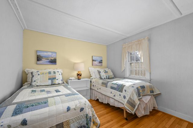 21 Nearmeadows Road, West Yarmouth, MA 02673
