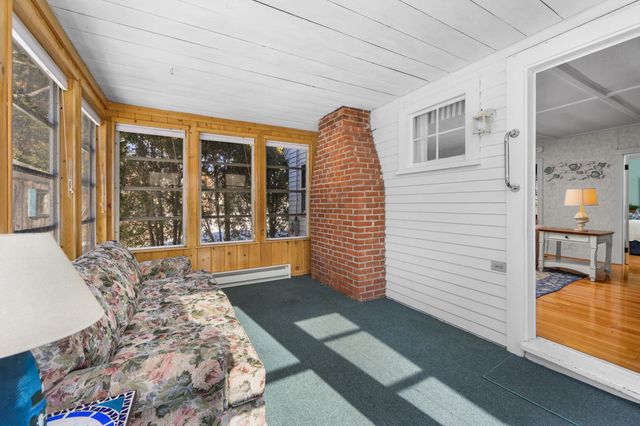 21 Nearmeadows Road, West Yarmouth, MA 02673