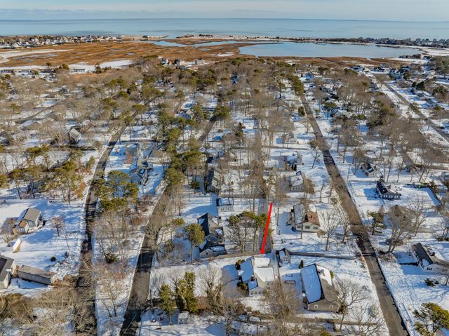 21 Nearmeadows Road, West Yarmouth, MA 02673