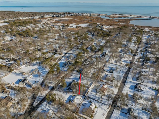 21 Nearmeadows Road, West Yarmouth, MA 02673