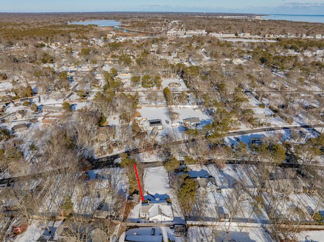 21 Nearmeadows Road, West Yarmouth, MA 02673