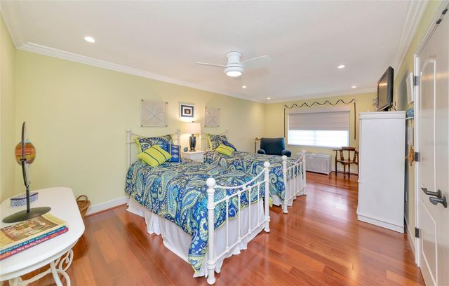 486 YACHT HARBOR DRIVE, Osprey, FL 34229