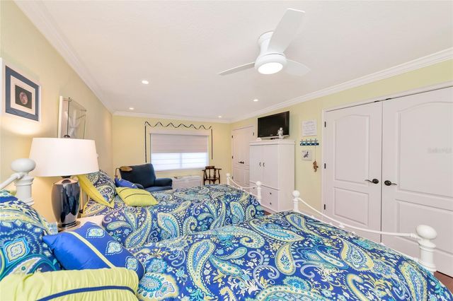 486 YACHT HARBOR DRIVE, Osprey, FL 34229