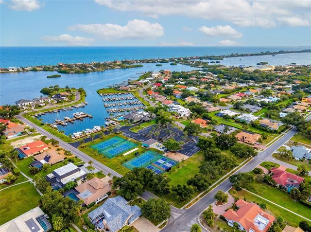 486 YACHT HARBOR DRIVE, Osprey, FL 34229