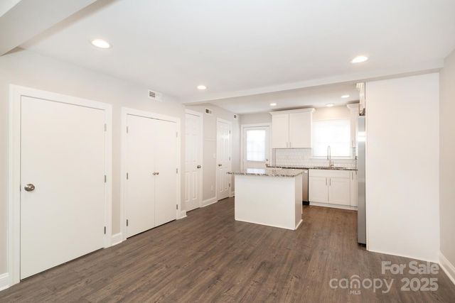 6432 Old Pineville Road, Charlotte, NC 28217