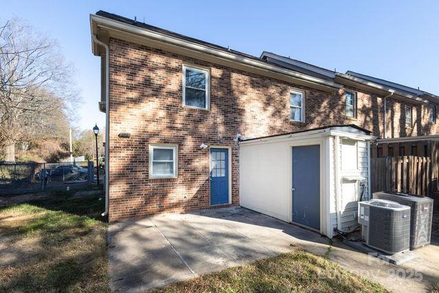 6432 Old Pineville Road, Charlotte, NC 28217