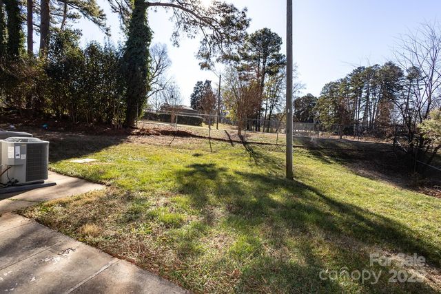 6432 Old Pineville Road, Charlotte, NC 28217