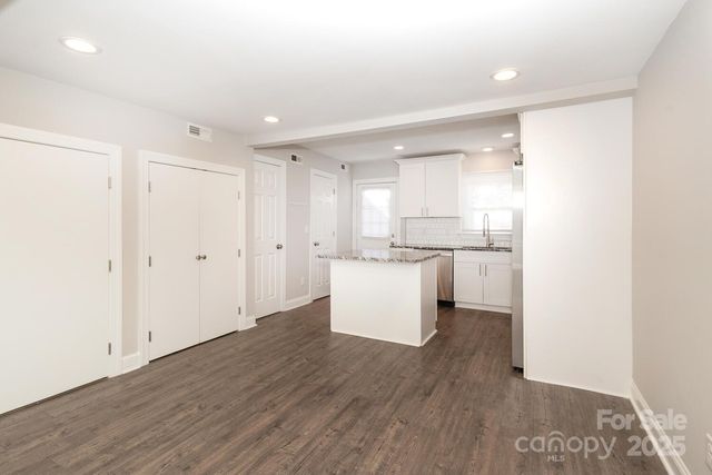 6432 Old Pineville Road, Charlotte, NC 28217