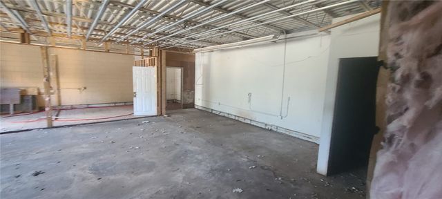 56 60 River Avenue, Providence, RI 02908