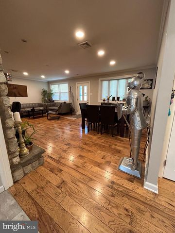 681 PEMBROKE RD, Rydal, PA 19046