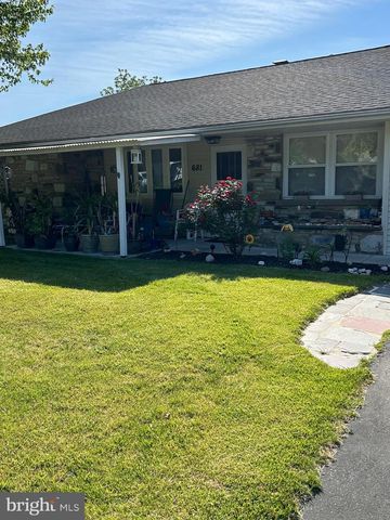 681 PEMBROKE RD, Rydal, PA 19046