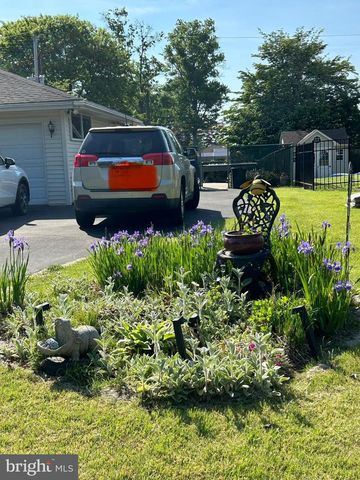 681 PEMBROKE RD, Rydal, PA 19046