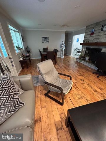 681 PEMBROKE RD, Rydal, PA 19046