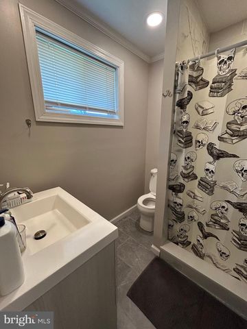 681 PEMBROKE RD, Rydal, PA 19046