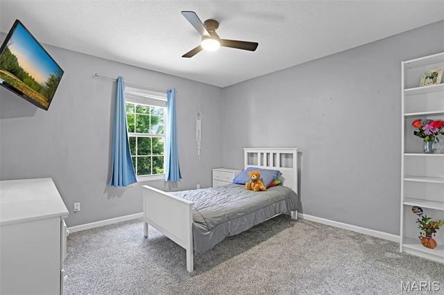 65 Julie Drive, Glen Carbon, IL 62034