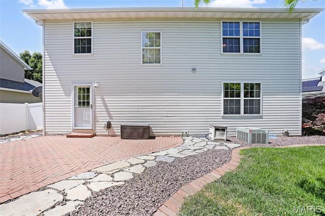 65 Julie Drive, Glen Carbon, IL 62034