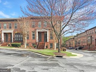 2838 Crescent Park Lane 9, Atlanta, GA 30339