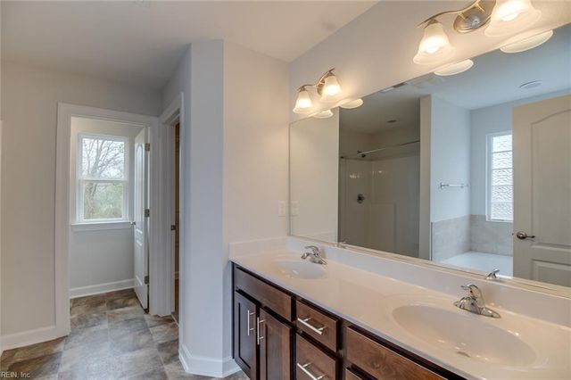 321 Tarn CT, Suffolk, VA 23434