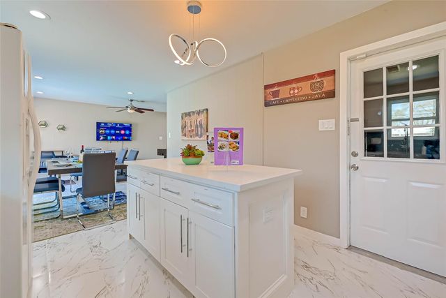 5330 Hialeah Drive, Houston, TX 77092