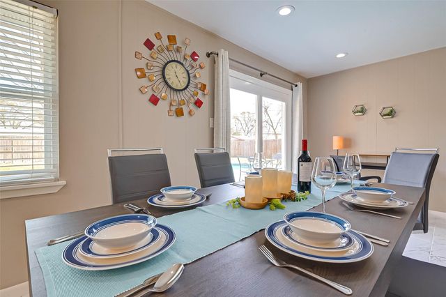 5330 Hialeah Drive, Houston, TX 77092