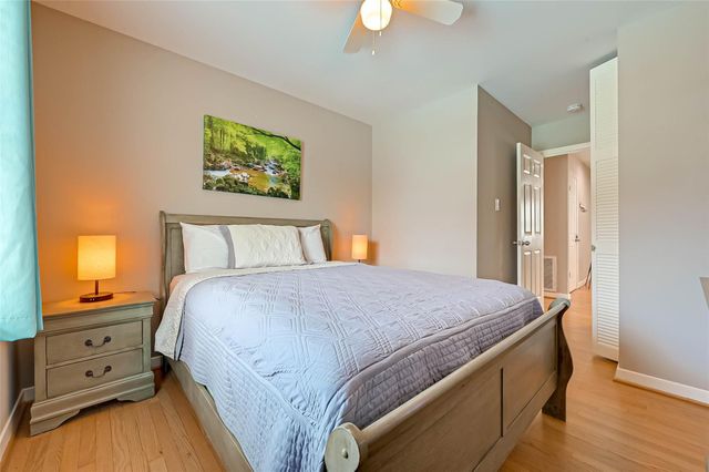 5330 Hialeah Drive, Houston, TX 77092