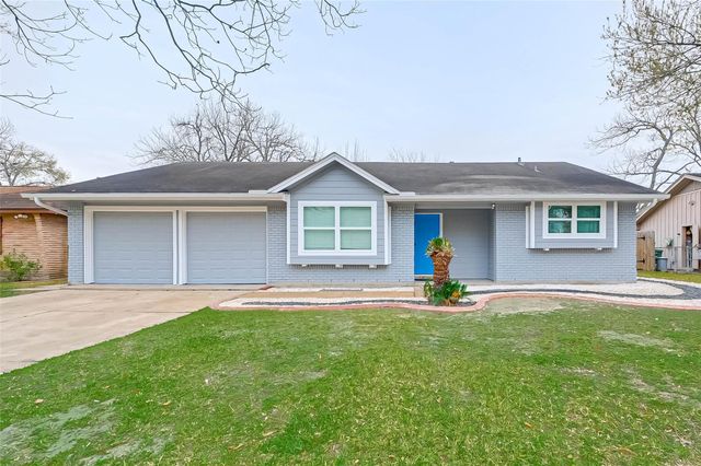 5330 Hialeah Drive, Houston, TX 77092