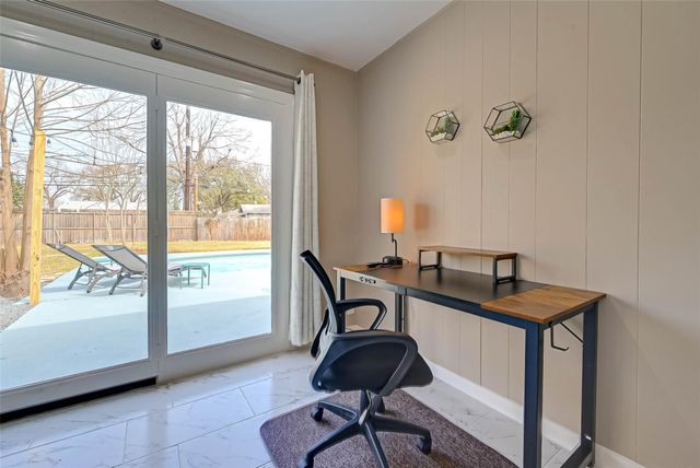 5330 Hialeah Drive, Houston, TX 77092