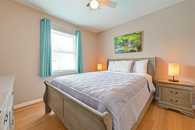 5330 Hialeah Drive, Houston, TX 77092