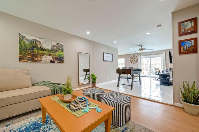 5330 Hialeah Drive, Houston, TX 77092