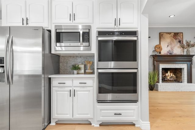 105 High Oak Drive, Double Oak, TX 75077