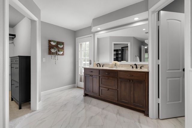 105 High Oak Drive, Double Oak, TX 75077