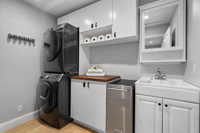 105 High Oak Drive, Double Oak, TX 75077