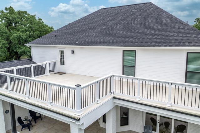 105 High Oak Drive, Double Oak, TX 75077