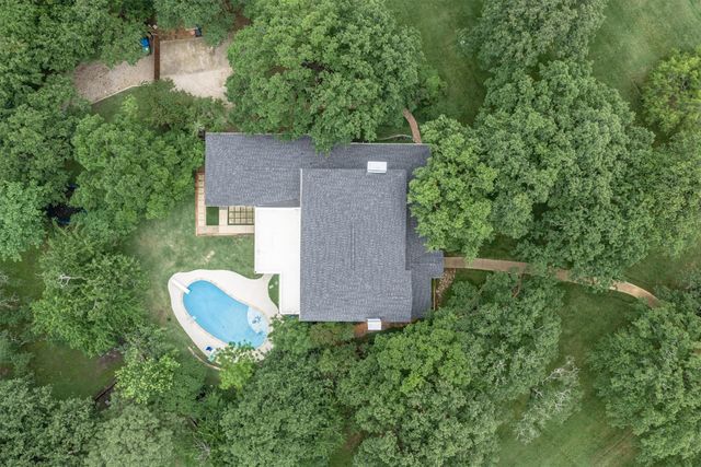105 High Oak Drive, Double Oak, TX 75077