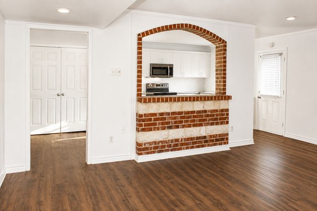 4253 Hartford Drive, Garland, TX 75043