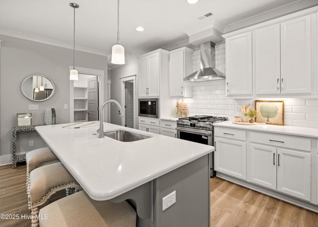 6017 Calvada Circle, Leland, NC 28451