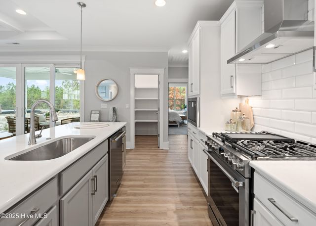 6017 Calvada Circle, Leland, NC 28451