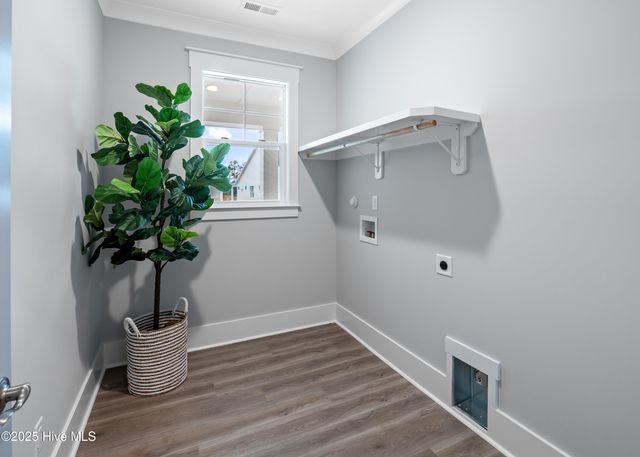 6017 Calvada Circle, Leland, NC 28451