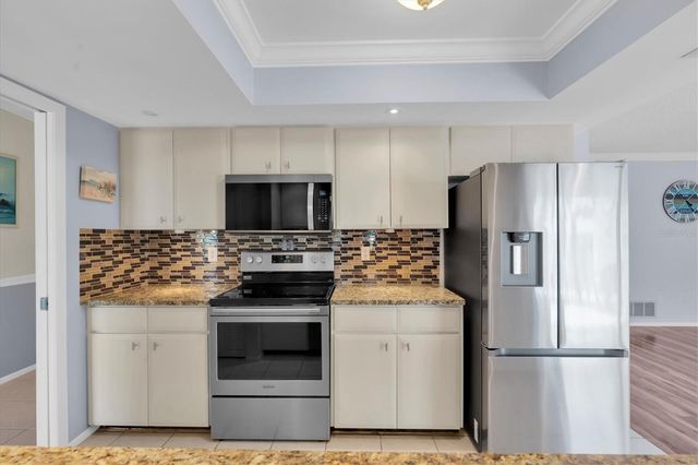 7315 8TH AVENUE W 5824, Bradenton, FL 34209