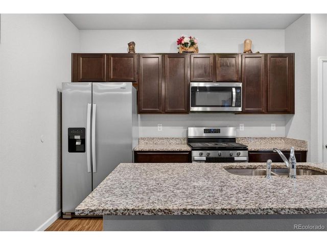 2424 Horse Shoe Cir, Fort Lupton, CO 80621