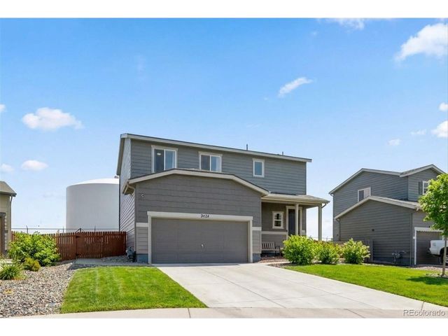 2424 Horse Shoe Cir, Fort Lupton, CO 80621
