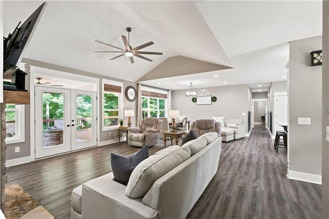 580 Old Yorkville Road, Dallas, GA 30157