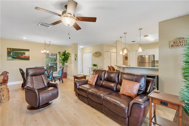 5035 Fairways Circle C104, Vero Beach, FL 32967