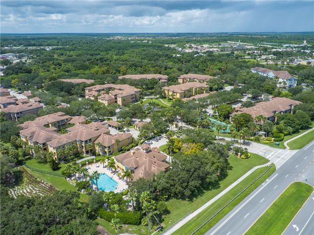 5035 Fairways Circle C104, Vero Beach, FL 32967