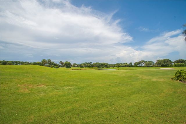 5035 Fairways Circle C104, Vero Beach, FL 32967