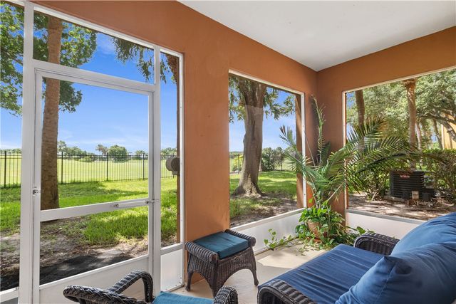 5035 Fairways Circle C104, Vero Beach, FL 32967