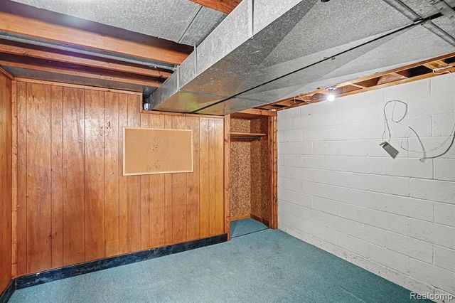 11299 Manchester Drive, Fenton, MI 48430